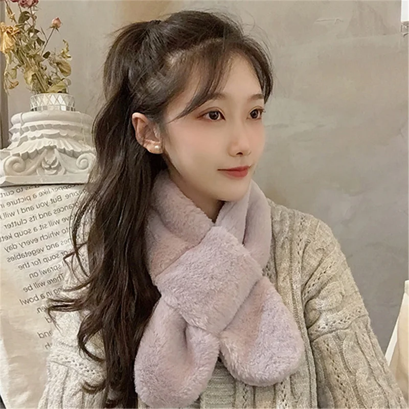 Женский плюшевый шарф-хомут шейный платок с перехлёстом для осенне-зимнего