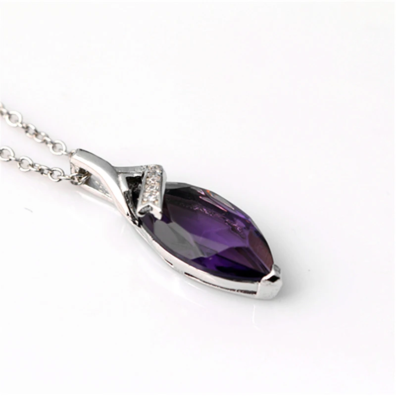 

Новый Серебряный кулон классический темпераментный женский кулон ожерелье с инкрустированным цирконием