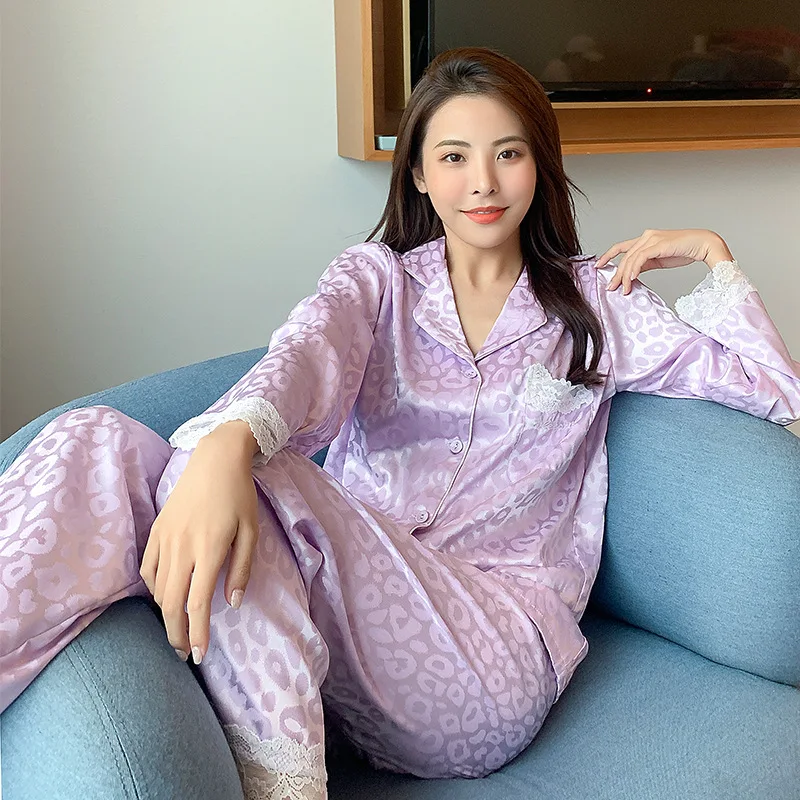 

Satin Sleepwear 2021 New Women Leopard Pajamas Set Casual 2PCS Shirt&Pants Silky Home Clothes Soft Intimate Lingerie Pijamas