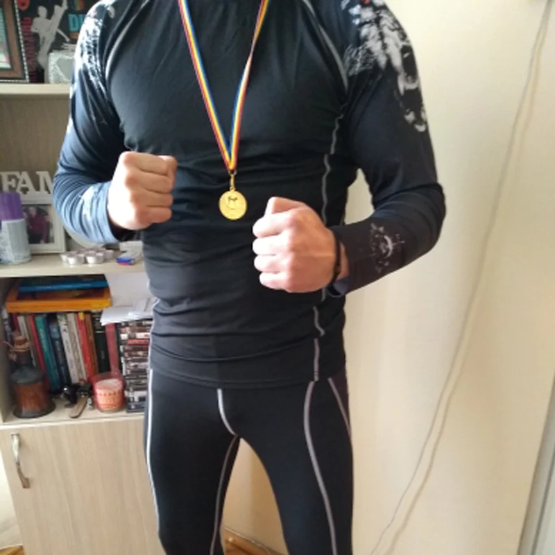 Одежда для тренажерного зала мужской костюм бега тренировочная сухая футболка