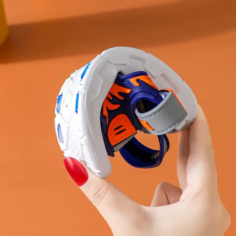 Sandalias antideslizantes de fondo suave para ni&ntilde;os, zapatos de playa a la moda, novedad de verano, 2021-5