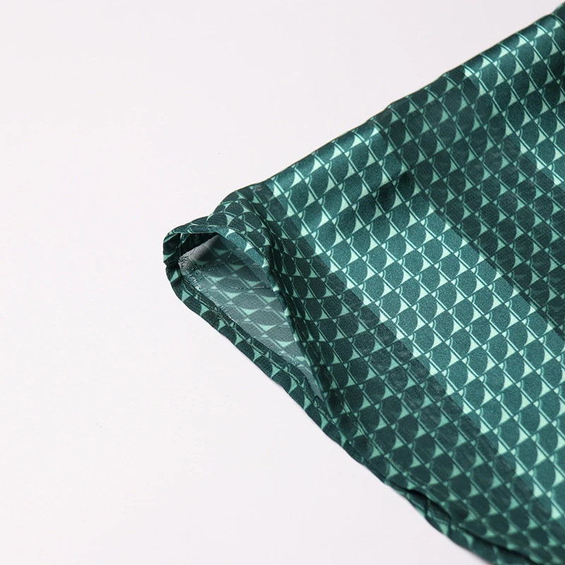 

Hollow Out Vintage Dress For Women Turtleneck Lantern Long Sleeve Ruched Slimming Mini Dresses Female 2021 Clothing