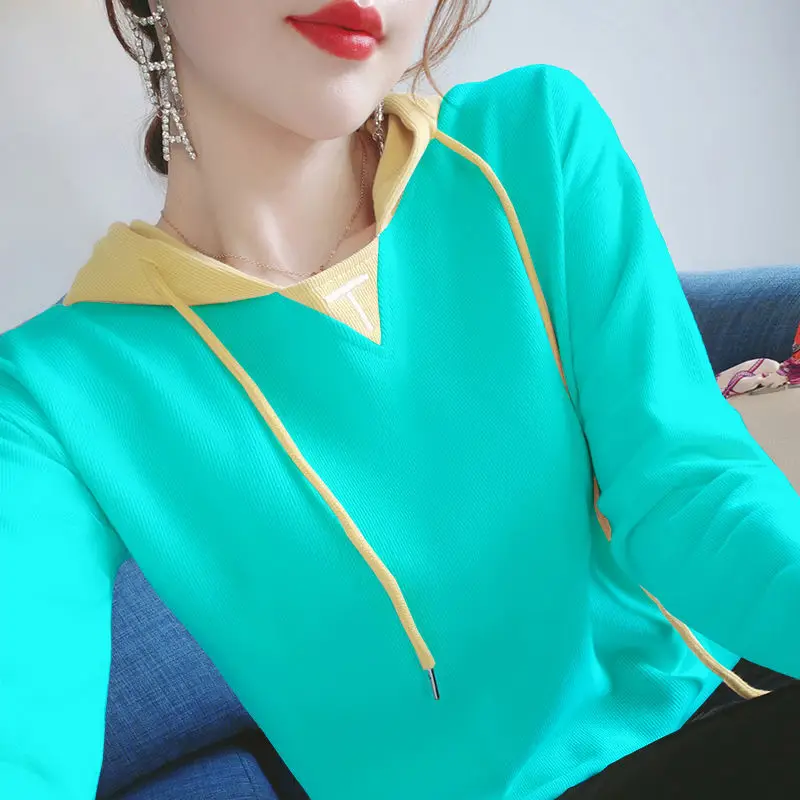 

2021 new slim Korean version of spring, Autumn and winter knit sweater undershirt temperament long-sleeved jacket