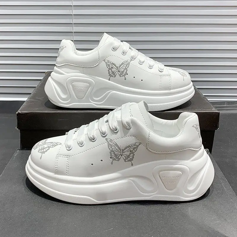 

small white shoes women's flat bottomed student sports shoes women's 2021 new thick bottomed casual shoes women's