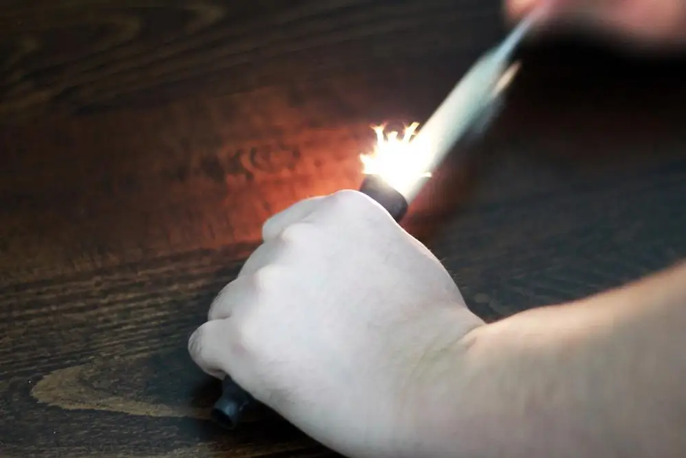 Пылающий факел для тростника (авто зажигание и масло анти испарение) магический