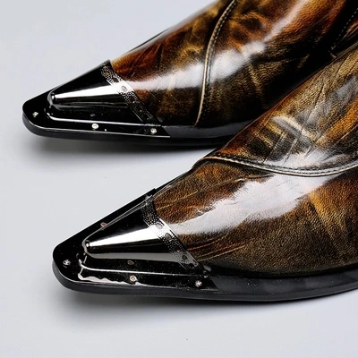 Новинка Модная молодежная обувь с острым носком железной бронзовой головкой