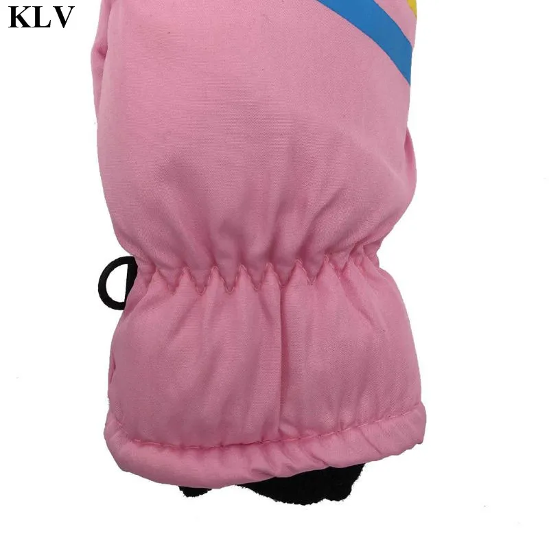 Варежки детские зимние Непродуваемые с геометрическим принтом | Детская одежда и