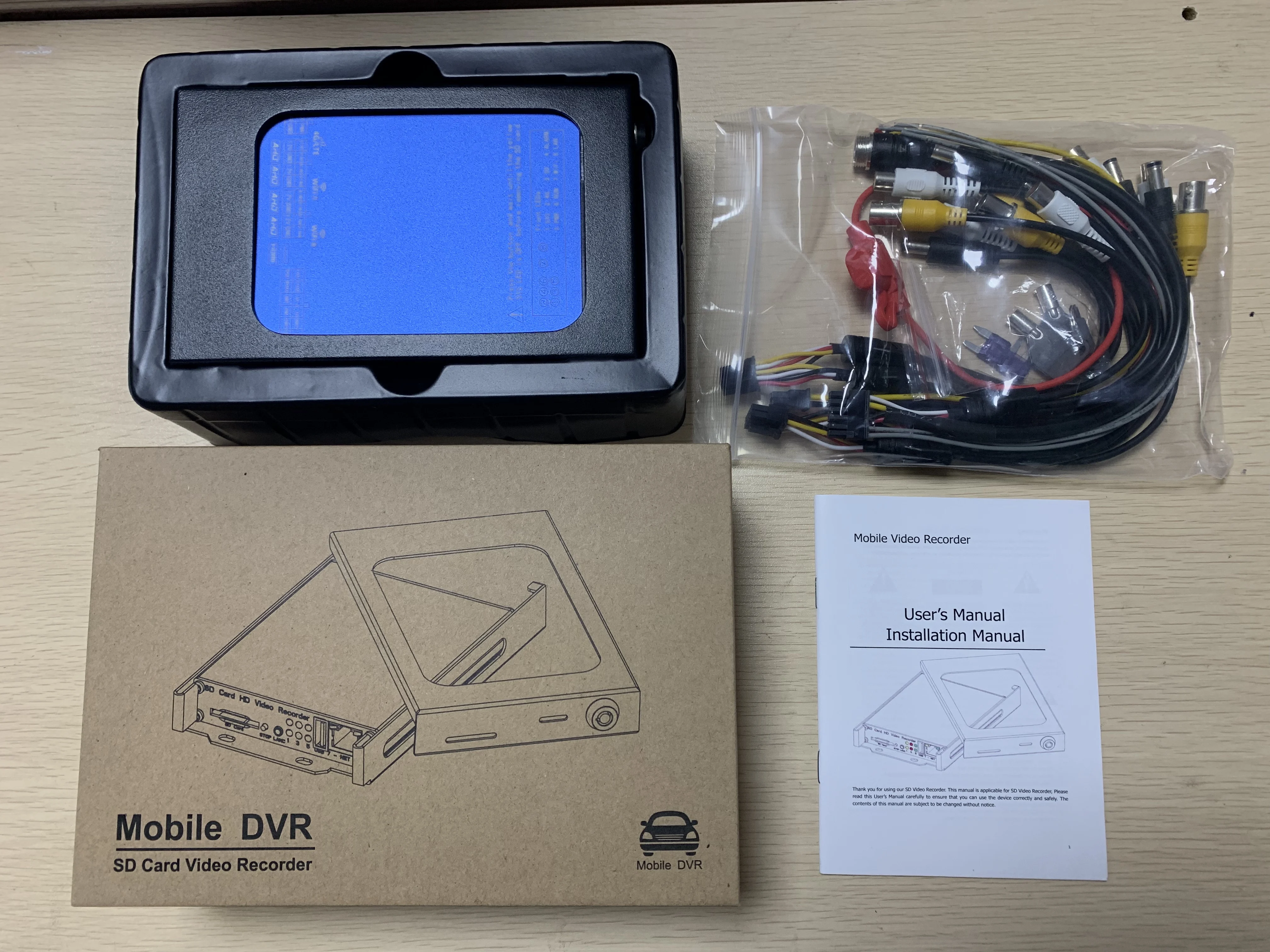 Автомобильный мобильный видеорегистратор ELP H.264 4 канальный мини с SD картой для