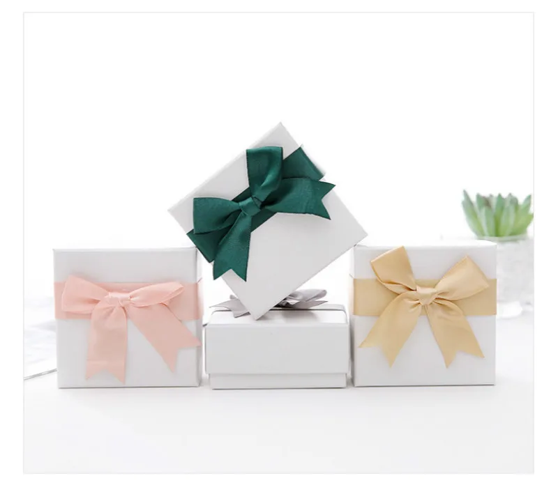 Подарочная коробка с бантом для украшений сделай сам шкатулка демонстрации