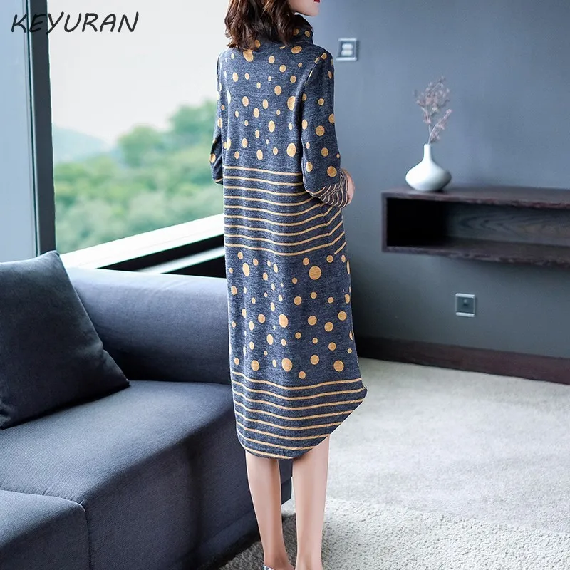 Осенне зимнее новое женское длинное платье свитер в полоску и горошек свободный