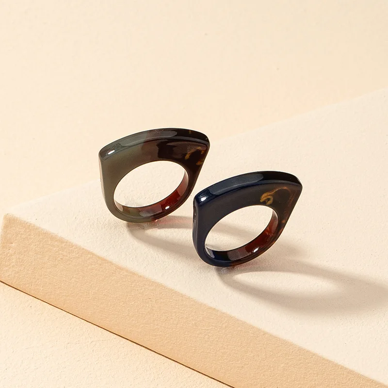 

2pcs/set Korean Fashion Geometric Irregular Brown Gray Color Resin Rings Set For Women HipHop Vintage Acrylic Ring Party Jewelry