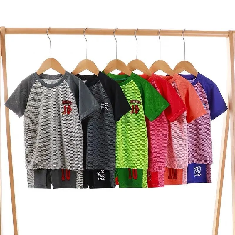 

Футболка с коротким рукавом и шорты для мальчиков, из дышащей ткани