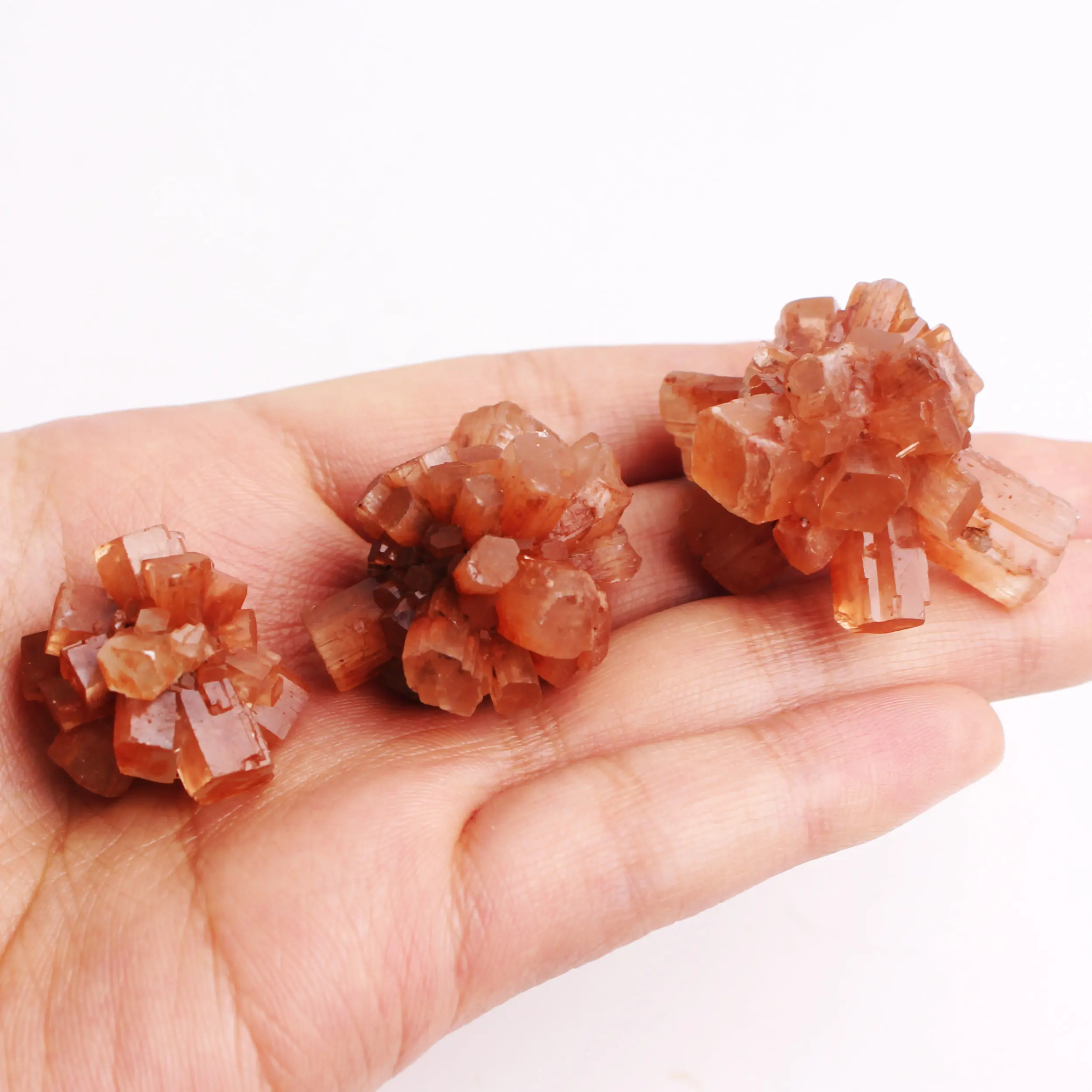 Природный редкий оранжевый арагонит кварц минеральный кристалл в форме кластера