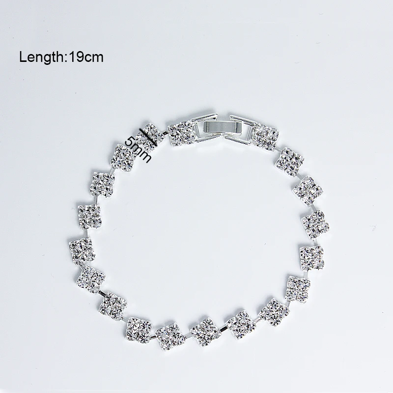 Модные женские блестящие браслеты с прозрачными фианитами и камнями золотистого