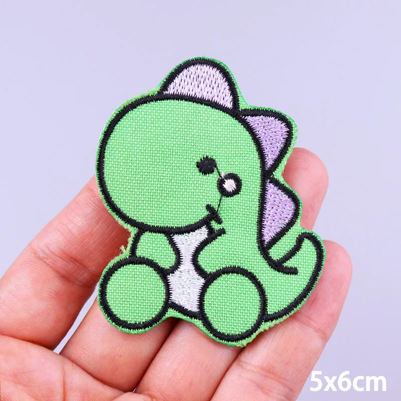 Хиппи единорог динозавр мультфильм Дешевые патчи радужные животные