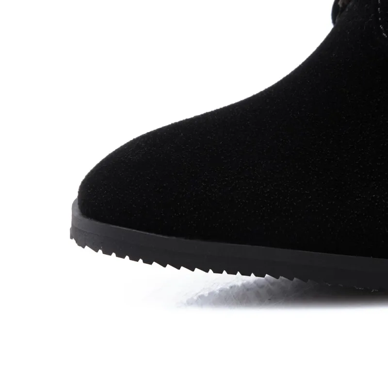 Женские ботинки на танкетке зимние с боковой молнией и бахромой большой размер 9