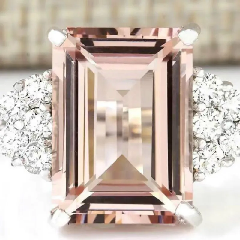 

Hot Sale Fashion Luxury Topaz Ring Pink Morgan Stone Color Gem Ring