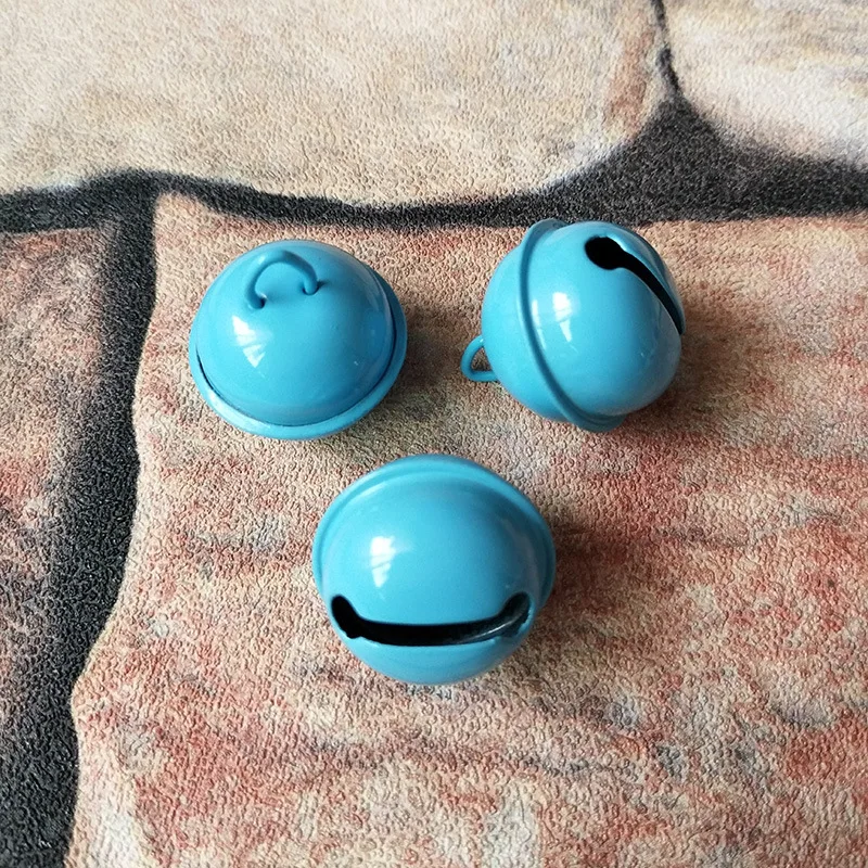 Лидер продаж 10 шт. разноцветные металлические украшения Jingle колокольчики для