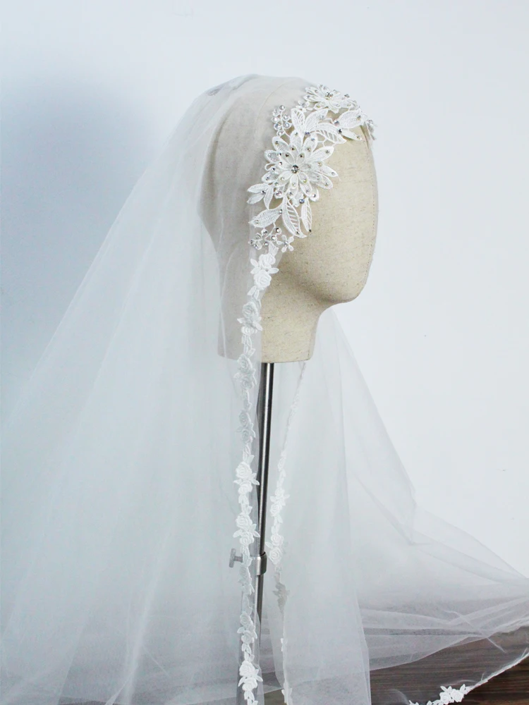 Длинная фата с кружевной каймой для невесты свадебные аксессуары гребнем белого