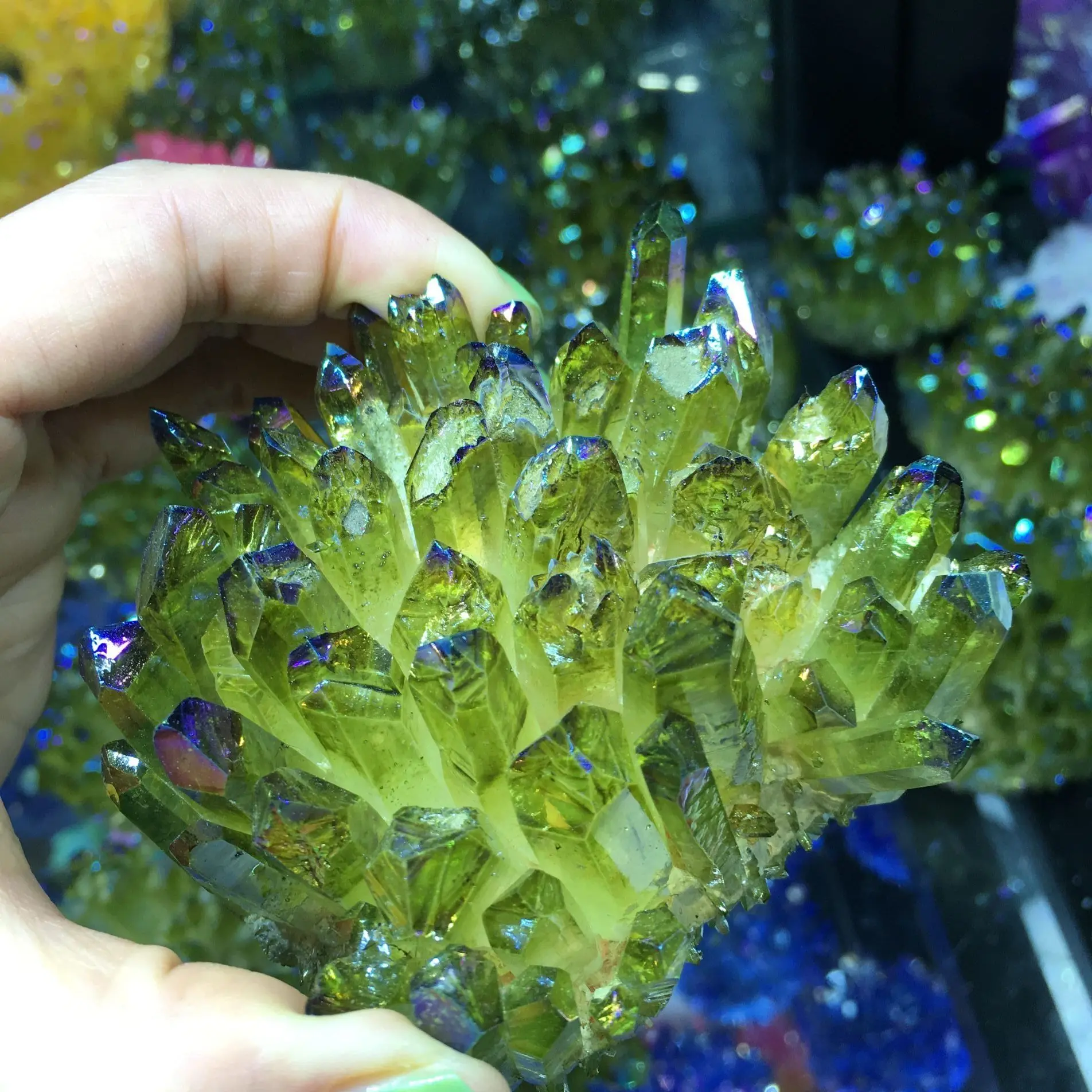 

300-350g Green Natural Crystal electroplate Cluster Healing Stone RawCrystals Rock Mineral Specimen Home Decor Gifts Healing