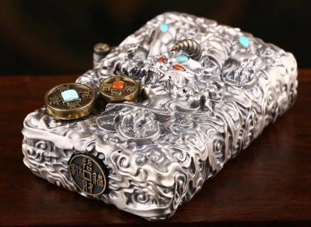 TH watch video zip insert 3 цвета латунь Тибетский Серебряный Фиолетовый 3D ручной работы тиснением зверь зажигалка