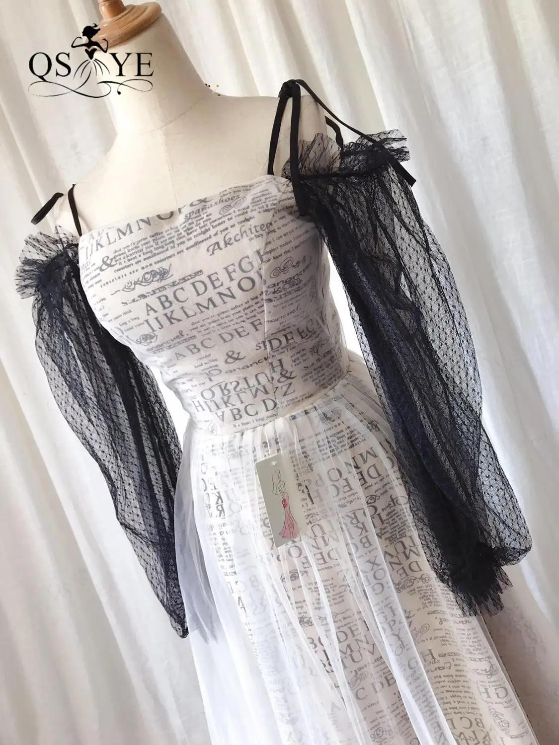 

Broken Size Short Prom Dresses 2021 Letters Tulle Evening Dress Dot Tulle Long Sleeves Party Gown Tea Length Black Long Sleeves