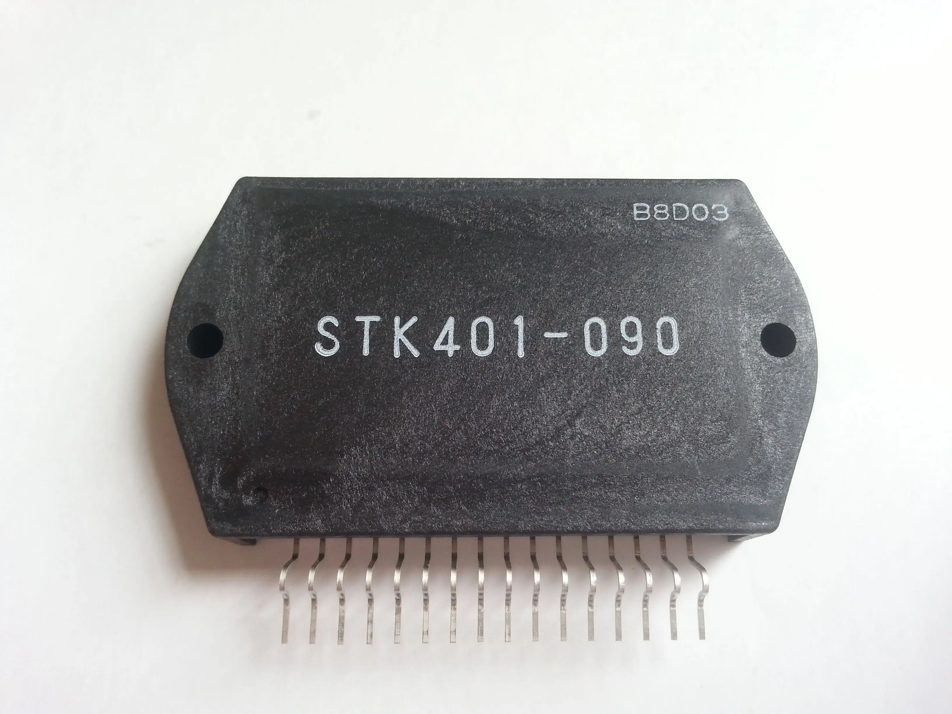 STK401-020 STK401-090 STK402-030 STK402-050 STK402-070 Бесплатная доставка оригинальный новый модуль |