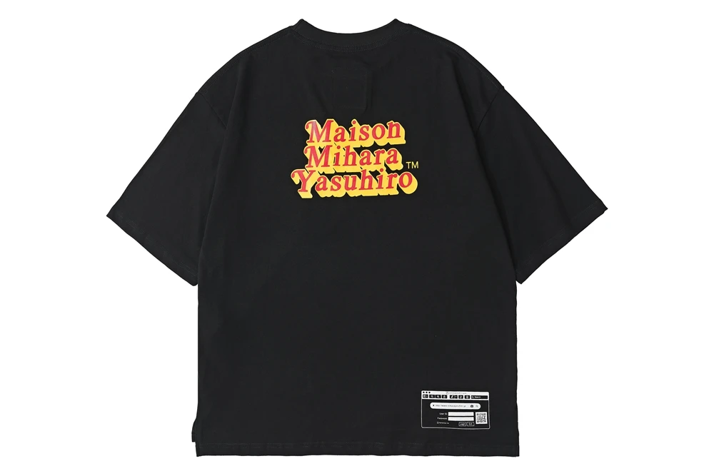 

MIHARA YASUHIRO Dog Tag Necklace Print Short Sleeve T-shirt Black