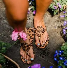 Женская летняя пляжная обувь на плоской подошве Женские шлепанцы-Вьетнамки