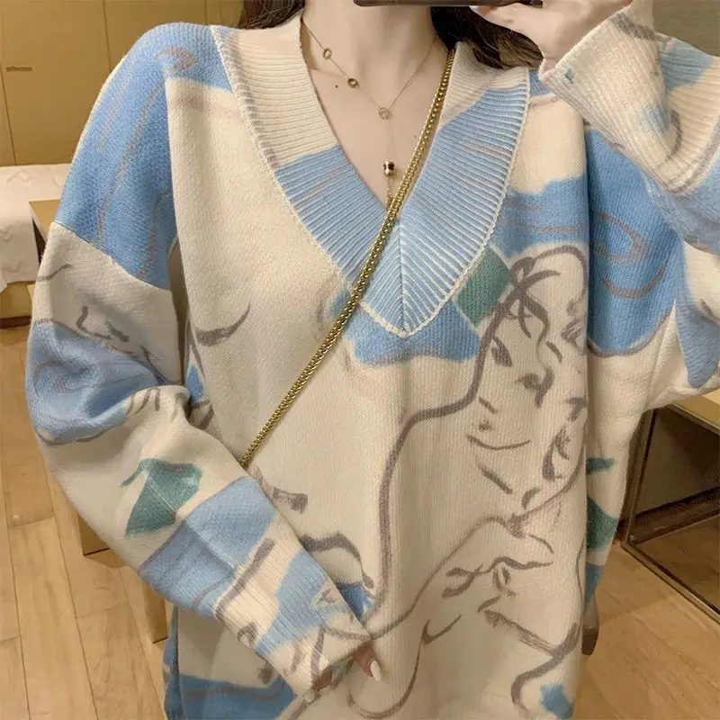 

Long-sleeved sweater women Korean version of the 2020 autumn new pullover V-neck temperament lazy style thin sweater trend
