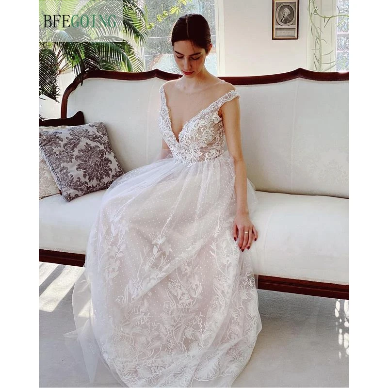 

Ivory Lace Tulle Beading Floor-Length A-Line Wedding Dresses Sleeveless Bridal Gowns Custom Made