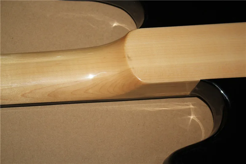 4-струнной бас-гитары производство Китай черный Цвет тела с кленовым шеи массаж