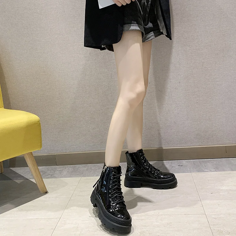 Женские ботильоны из лакированной кожи мотоциклетные ботинки женские на