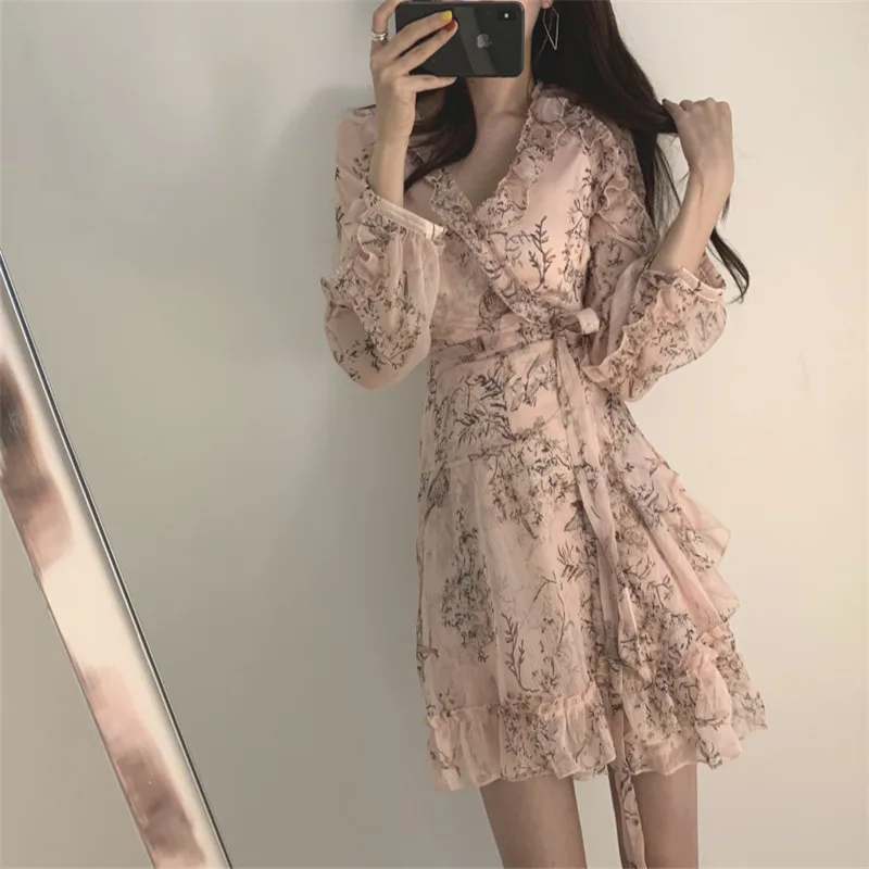 

V-neck floral chiffon dress waist flared sleeve dress