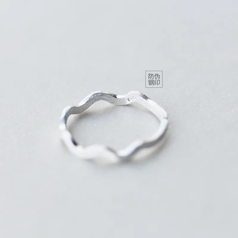 Женское коктейльное кольцо Trusta из серебра 100% пробы с волнами размером 5/6/7
