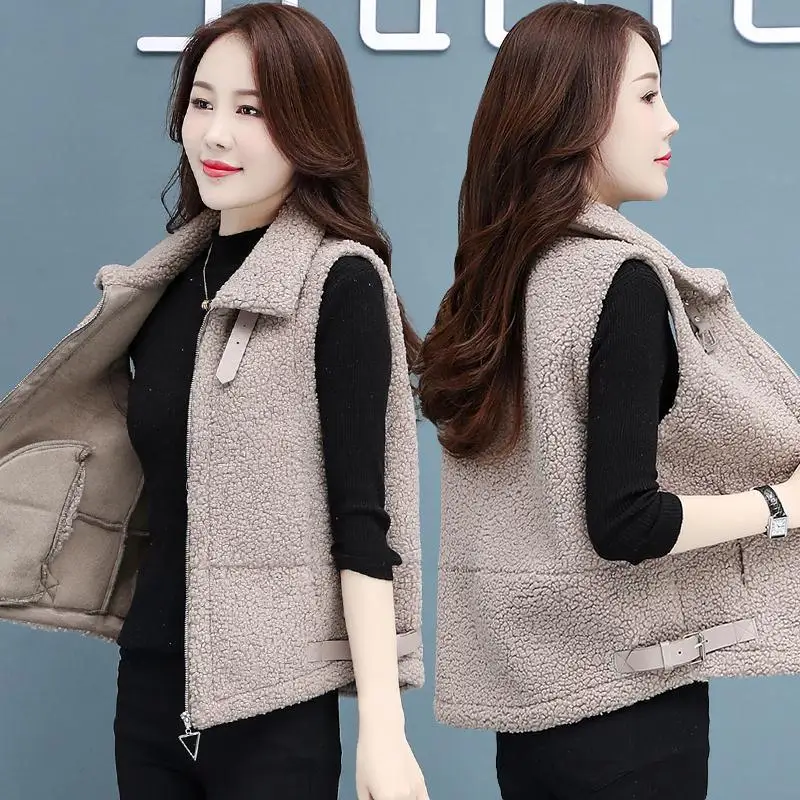 

Lamb hair vest for women in autumn and winter of 2020