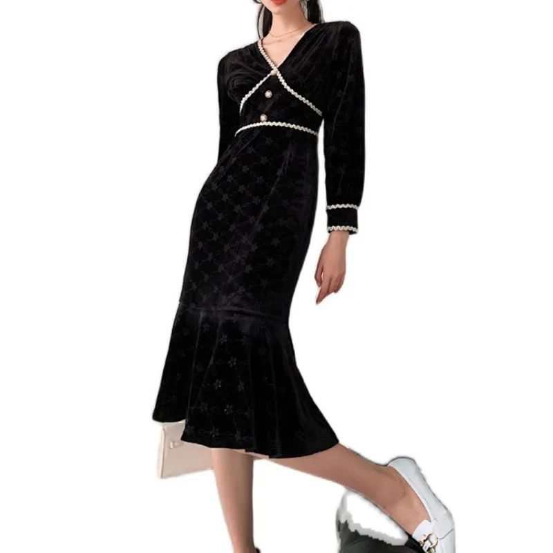 

XUXI Women, Spring Autumn 2021, Embroidery, Stitching, Black, Velvet, Dress, New,Vintage,High-end,Elegant, Fishtail Dresses E089