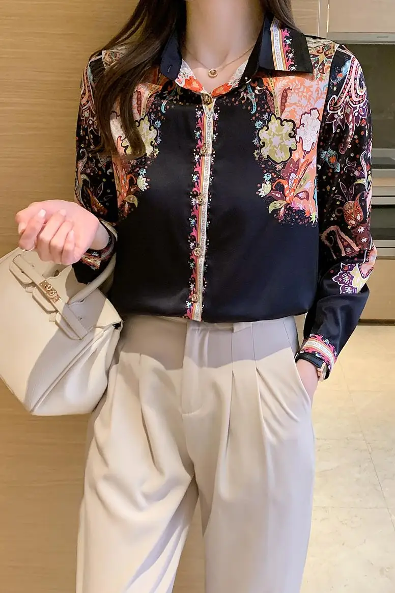 

COIGARSAM Fashion Print Shirt Womens tops New Spring Chiffon Women shirts Black Apricot 8250