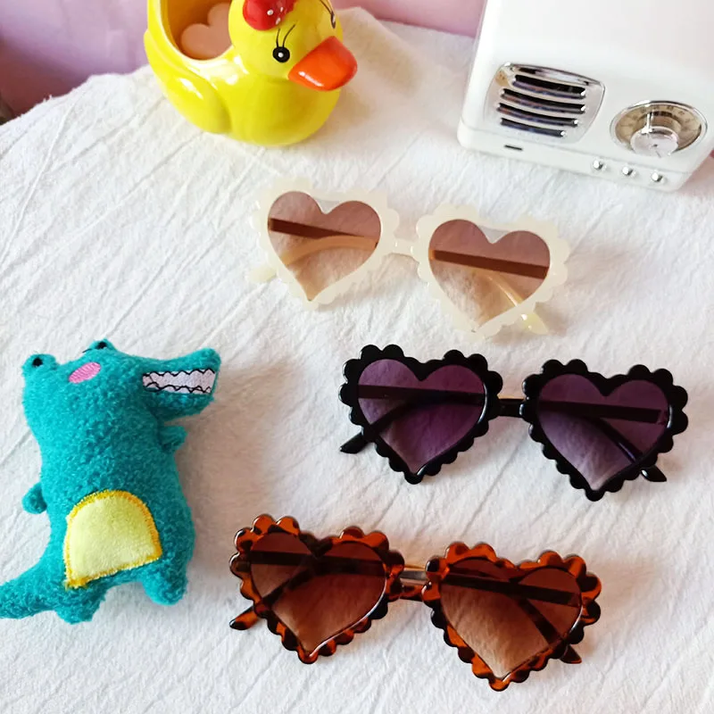 

Lovely Heart Shape Sunglasses Baby glasses For Girls Boys Students Kids Sunglasses Shades For Children