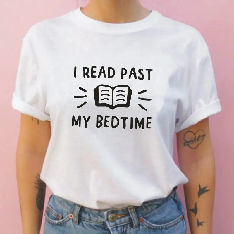 

Женская футболка с надписью «I Read Beyond My Bedtime Book», Повседневная хлопковая забавная футболка, женская летняя футболка с коротким рукавом в стил...