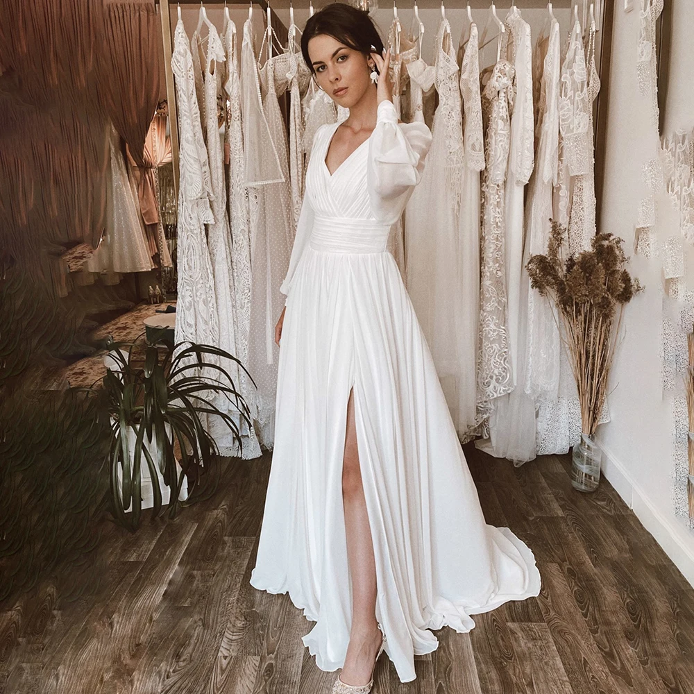 

Шифоновое свадебное платье с длинными рукавами, рюшами, V-образным вырезом, открытой спиной, на шнуровке, трапециевидной формы, с пуговицами,...