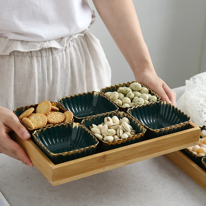 Десертные тарелки с зеленым и золотым ободком керамическое блюдо Квадратная