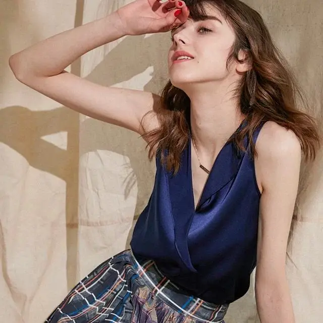 Women Tops 2021 Summer New Solid Color Glossy Silk V-neck Sleeveless Vest