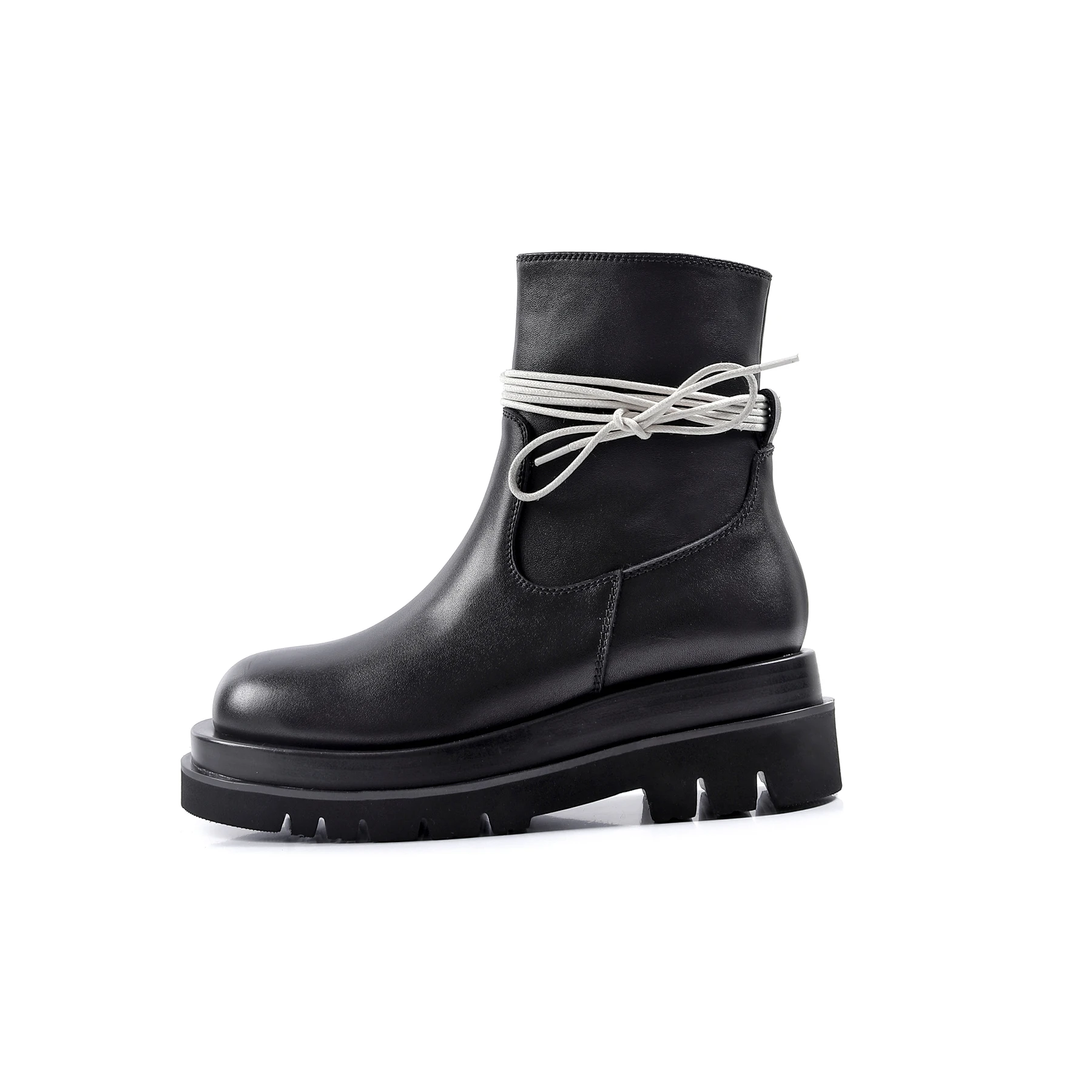 

Winter Style Leather Chelsea Boots Women's New Trendy Wild Thick Bottom European Style Lace Fashion Platform Short Boots