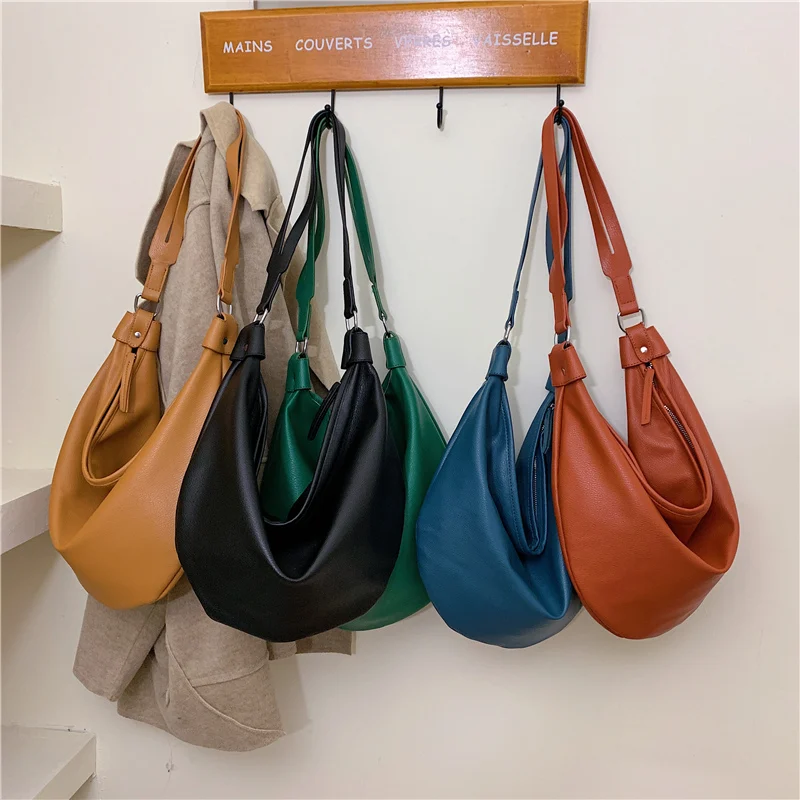 Сумка хобо женская из мягкой кожи саквояж на плечо для покупок однотонная желтая