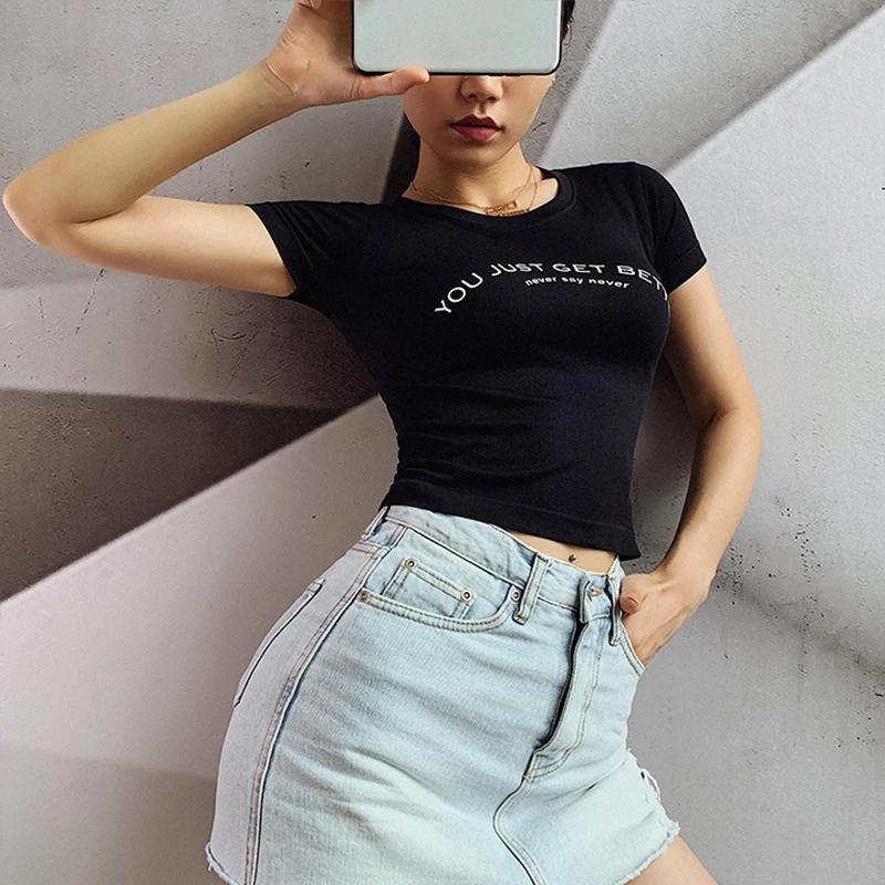 Для женщин короткий рукав энергии бесшовный топ для занятий йогой футболки для бега занятия в тренажёрном зале Бег Фитнес Одежда с принтом на английском языке