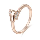 FJ, для женщин, в форме стопы, Цвет Розовое золото 585 пробы, белые кольца с камнями