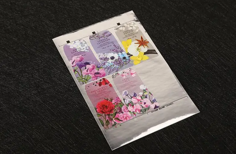 

100pcs Customized Holographic Sticker Personalized Silver Laser Logo Wedding Stickers Favors Boxes Labels Lipstick Label