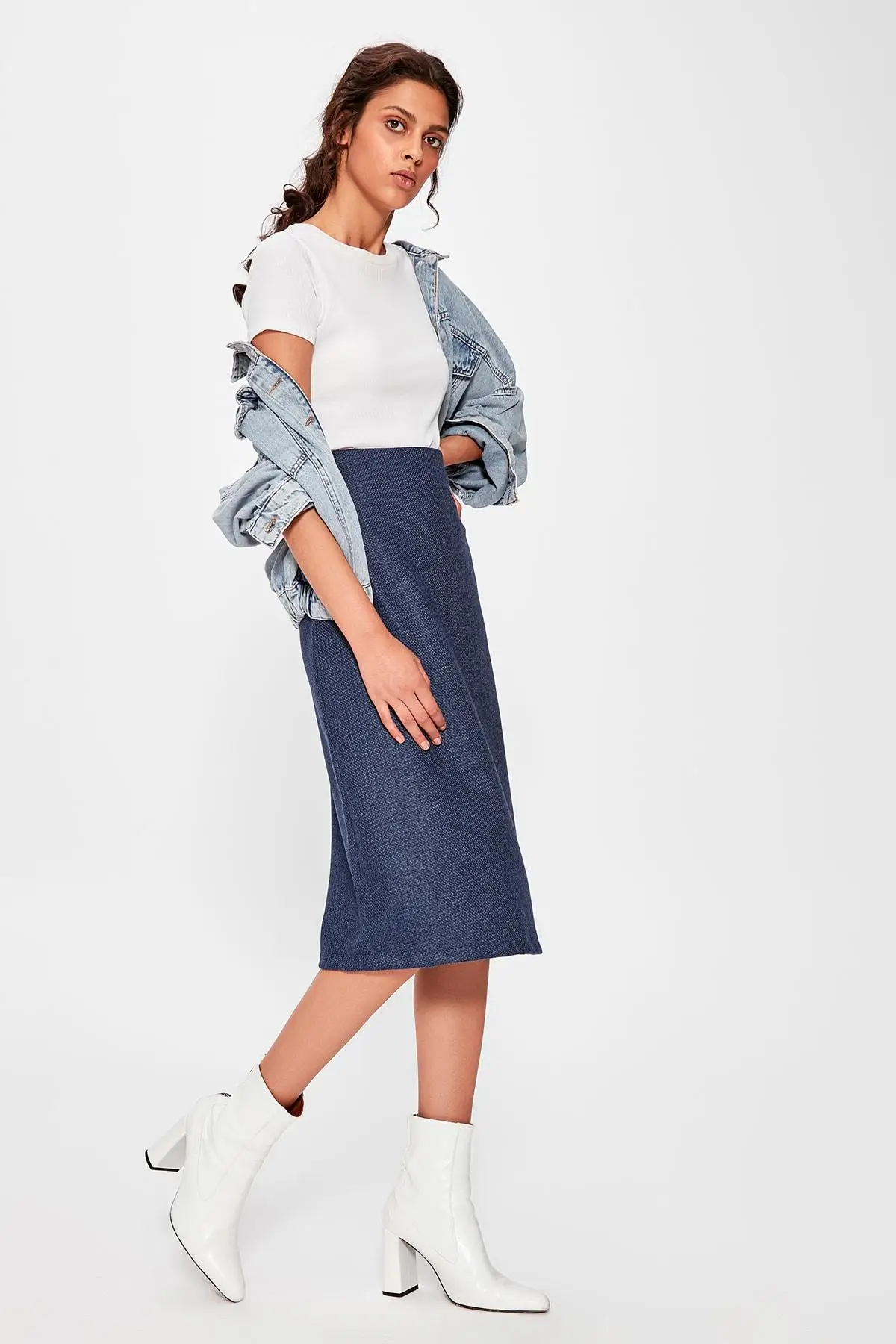 Trendyol синяя юбка миди TWOAW20ET0298