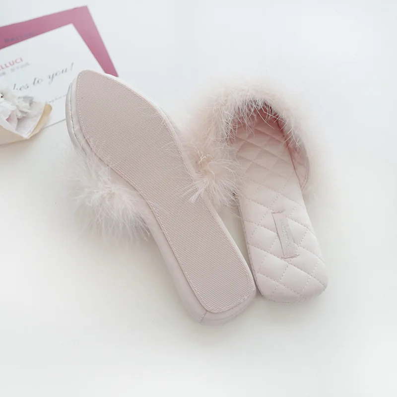 

New summer sandals and slippers Fashion non-slip indoor home slippers slippers women slippers women shoes women bottoms womens